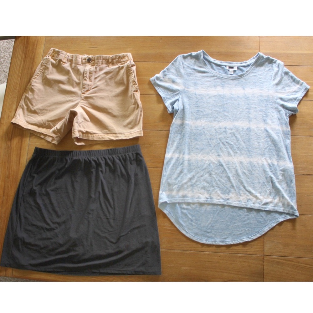 Women’s (3) Piece Bundle Lot Medium and Large Preowned